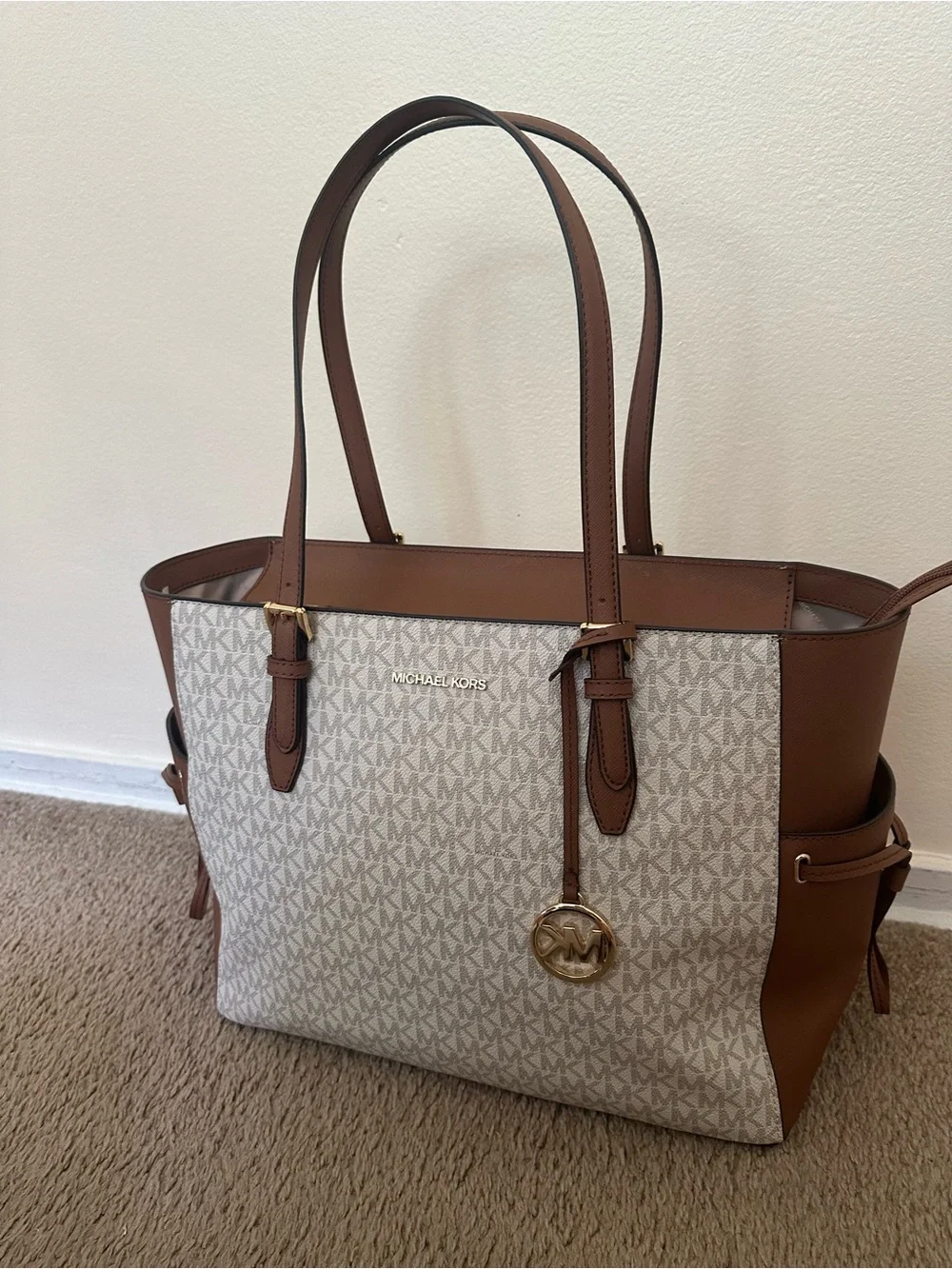 NWT Michael Kors Gilly Large Drawstring Travel Tote